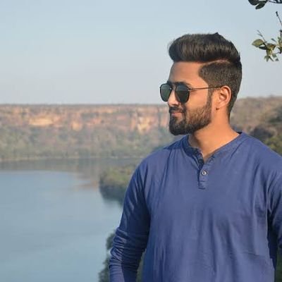 Vivek83452's profile picture. 