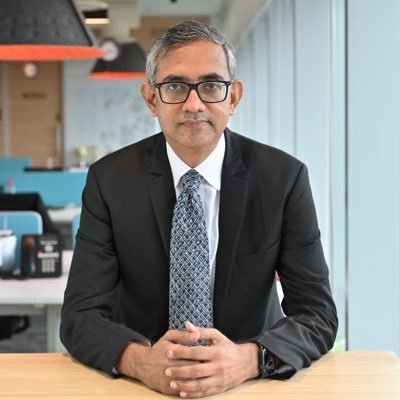 Business builder, author, half marathoner, listener. Fin services, real estate, digital, technology, AI, Startups, Leadership. CEO. https://t.co/5xkH2fDMal