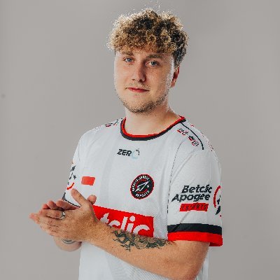 Professional CS2 Player
Currently playing for @MINLATE_cs and streaming - links below.
Contact: