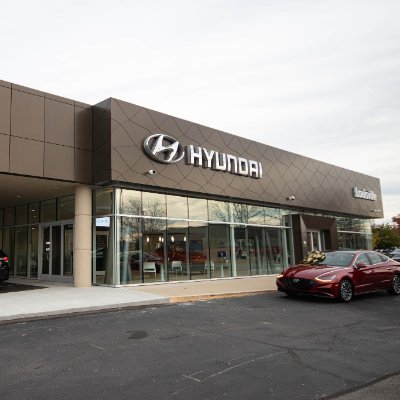 Hyundai dealership located in Louisville Kentucky. We speak Spanish!
