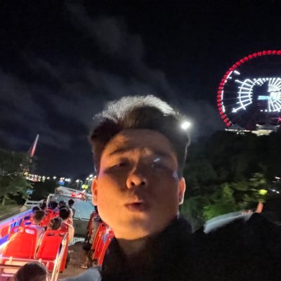 tranle_official's profile picture. 