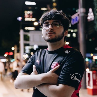 19 • Professional VALORANT player for @oxenlatam X @KRUesports