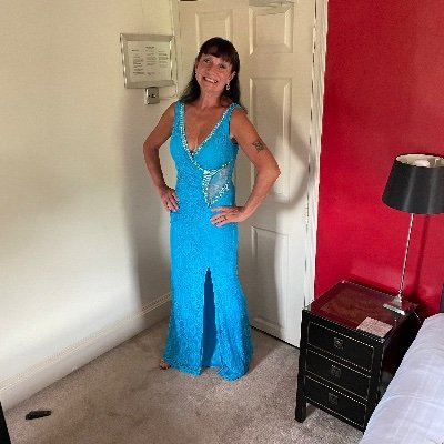 Have a great husband Steve, six beautiful children, eight beautiful grandchildren, runner, cyclist, swimmer, ardent Crystal Palace Fan and retired teacher! ❤️💙
