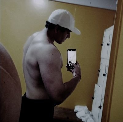 AndrsLoli1's profile picture. Entrenador Personal Gym
Boxeo
LoL y Valorant