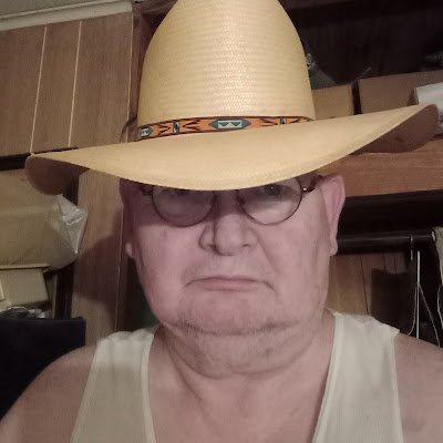 65 years ago widower looking for a companion are serious relationship my same age are close to