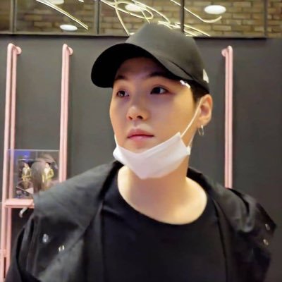 Songwriter, rapper, songproducer, Recorder dancer, 나의 최고는 아직 오지 않았다