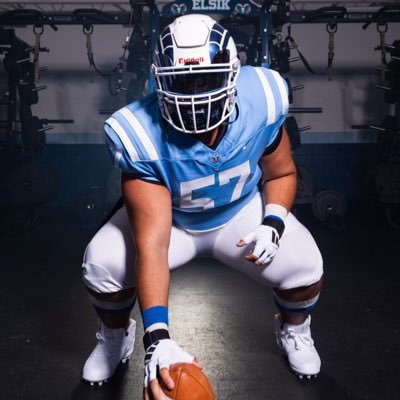 football, track,student/athlete, 5,10, offensive lineman (center), all district offinsive lineman, weigh 265 pounds, 3.0gpa, Alief Elsik high school 🐏💙