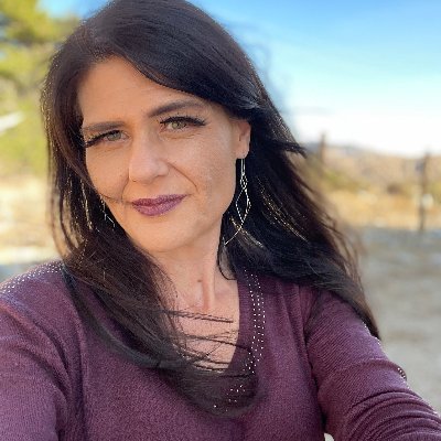 amber7102699101's profile picture. California Realtor