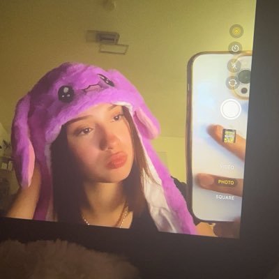 justxvici's profile picture. Huhu