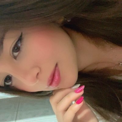 ahrixiis's profile picture. 