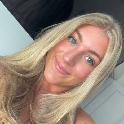 juliaestroff's profile picture. university of florida