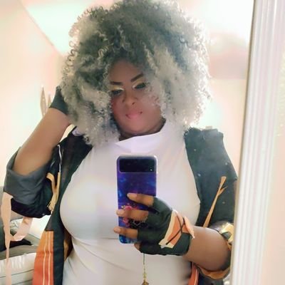 my pronouns are they/them ; age is 32
on going cosplayer, 🔞Mdni/ Twewy image @Niceabnormally