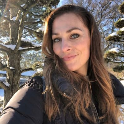 Kimkim547's profile picture. i believe in Change