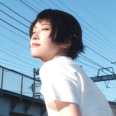 亂紅 Profile