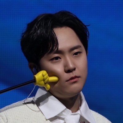 | fan account | 크레즐🥨 현생사는중