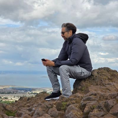 Frank__Torres_'s profile picture. Father of 3, married to @sofialtorres2 Avid Dodgers and Lakers fan. Foodie & BBQ/Grill novice. @onepeloton Freak.