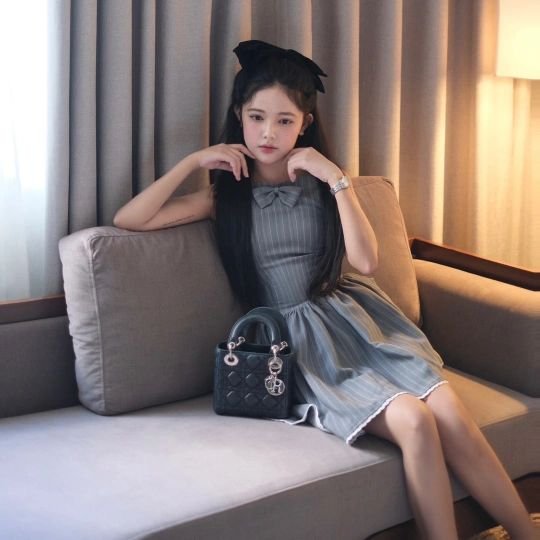 シンプルな生活を楽しみながら、一人で写真を撮るのが好きな日本の女の子📸 静かな日常の中で、少しずつ世界を感じています。#シンプルライフ #写真好き #ひとり時間