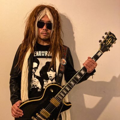 JunCorabi's profile picture. 神戸が生んだロックスターの公式アカウントです。The Royal Gangster Velvetsも復活しました。レスポールが好き。音楽業界の人、早く僕を発掘してください‼︎ 裏垢 ＠deadpootarou
