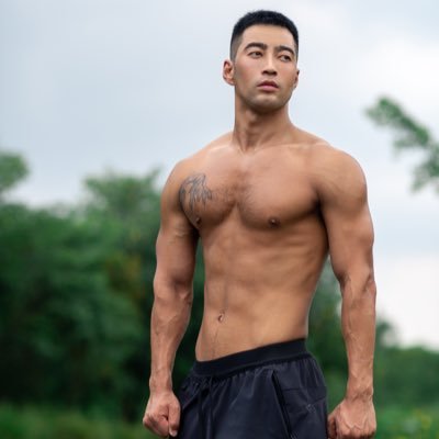 微信 Topking2021 @bagelijun @Bro88lijun live in bangkok Telegram:https://t.co/swyZWSW9KV onlyfans:https://t.co/mYwDcEMITb