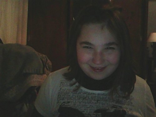 j ai 12 ans et j aime toute les star et j adore ma famille et je les aime