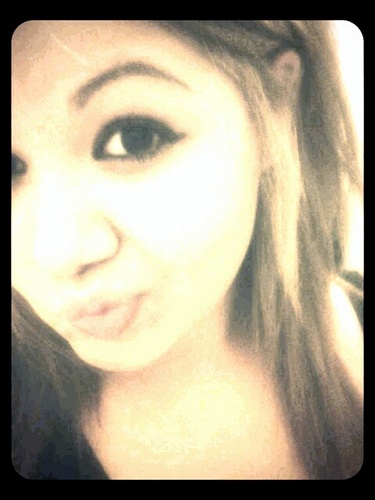 Hi Im Zsazsa Im 16 im getting married to CodyJewJews on the 21th.. #TeamCody #TeamMarried #ILoveJesus =]