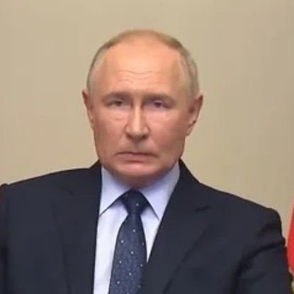 SEEIIAA ja Soros kuujuutalaisliskojen rahoittama hybridivaikuttaja.