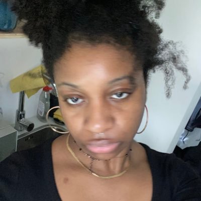 FolengHannah's profile picture. she/they • 20 • tired • 🇨🇲