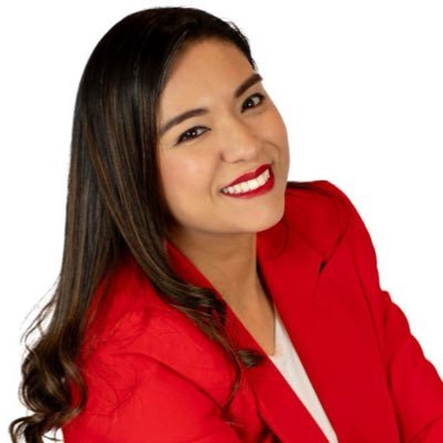 akpnarrator's profile picture. Mexican / Home Studio / Source Connect / Bilingual VoiceOver Artist, mom of 3 and a little bit of everything 🇲🇽🇺🇸