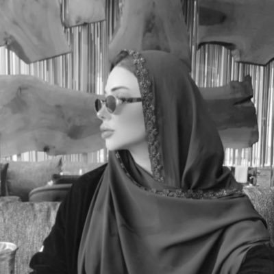 ( وَدَانِيَةً عَلَيْهِمْ ظِلالُهَا ) كن دائماً نفسك فأنت عظيم ✨