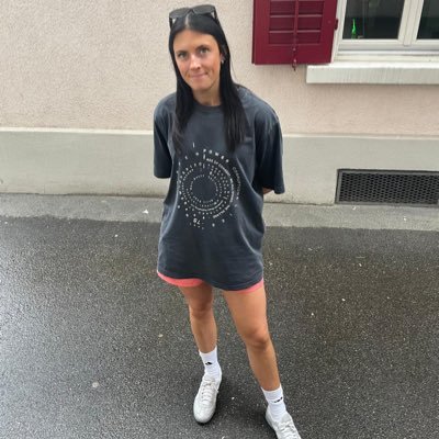 LauraScan11's profile picture. Contact me for bookings with @InaButler_x🚦 *views my own.