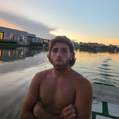 08d3758b462642f's profile picture. 