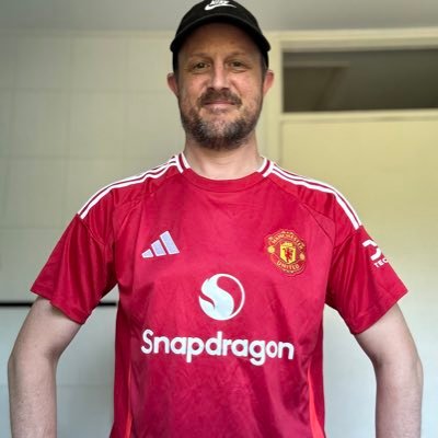 Hi there👋🏻, I’m here to make new friendships. Massive Man Utd fan since 1983 and happy to connect with other Utd fans around the world 🇾🇪