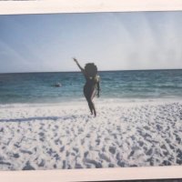 I’m at the beach. (@mynamestessa) 's Twitter Profile