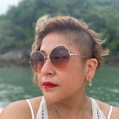 izaweeza's profile picture. Goddess personifying the sacred feminine energy, wisdom, nurturing, and creative power, embodying grace and strength.