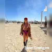 ridriguesonani's profile picture. LA🌙