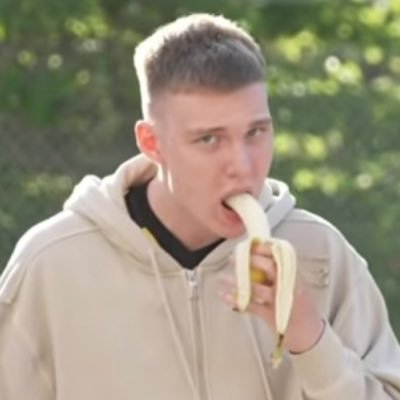 Delusional Ninjas in Pyjamas extremist, pedantic Star Wars fanboy, lover of cats and absolutely clueless Counter-Strike spectator