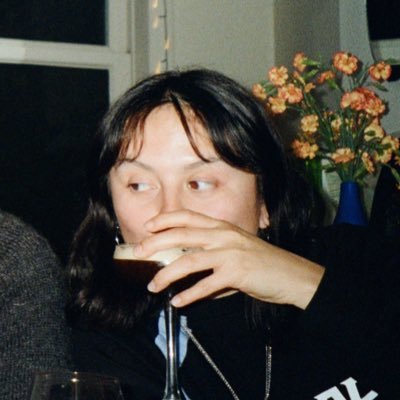 katjtjx's profile picture. a very unserious person. its all for the giggles