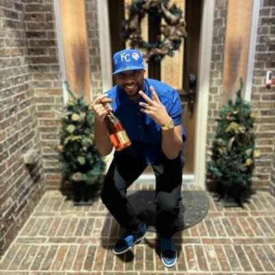 _Derrt's profile picture. That sparked brain Tupac was talking about. #ChiefsKingdom #BlackTech