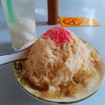 Xela_Cera's profile picture. Bumi Kenyalang. Aku anak Iban. She/Her. Liverpool. I have a *rich* inner monologue running 24/7, some I can't share in real life. Prone to bias, though.