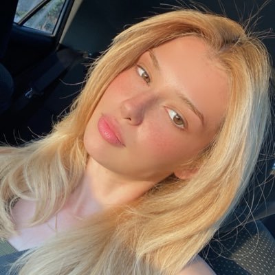 misschherry's profile picture. 🧘🏻‍♀️🕉🍒