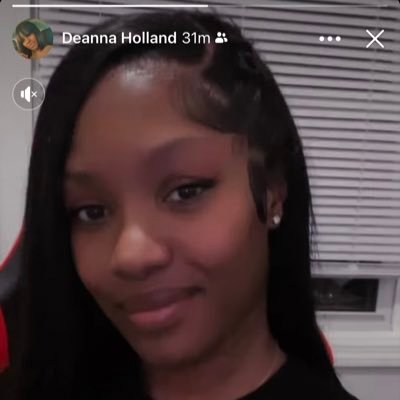_Ambitious_Deee's profile picture. 