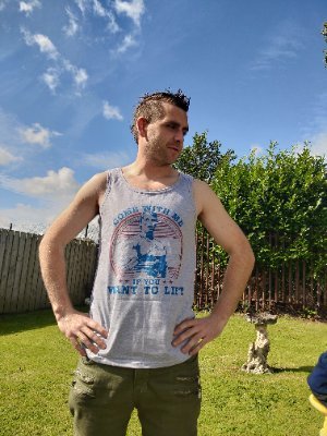 flyingirishmen's profile picture. human from earth!!!