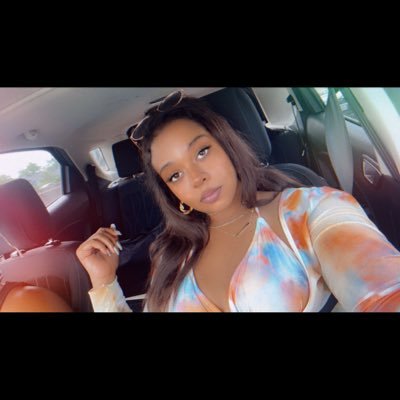 Positive vibes only. |JLRMB💙| Snapchat: Damn.dayy IG: Honeyy.dipp_