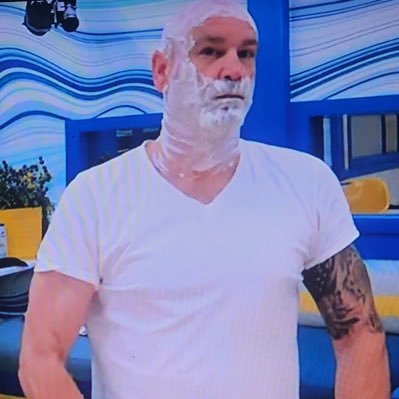 basicallytrixie's profile picture. Seasonal Big Brother account