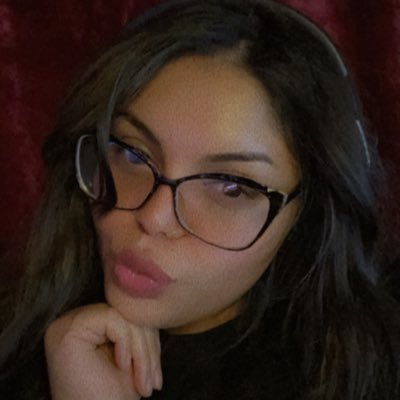 26 - twitch affiliate - content creator - artist