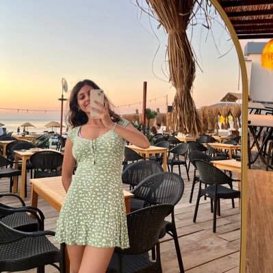betinanutshell's profile picture. tıpfak |  hayvan hakları koruyucusu, kadın hakları savunucusu