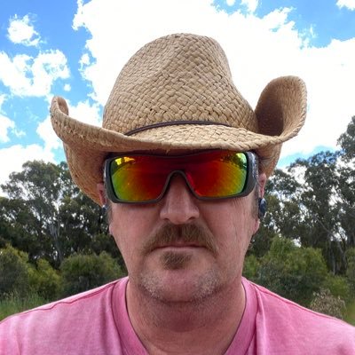 super 80's movie nerd, awesome retired firefighter, dad of two gorgeous girls and husband to princess Fiona!