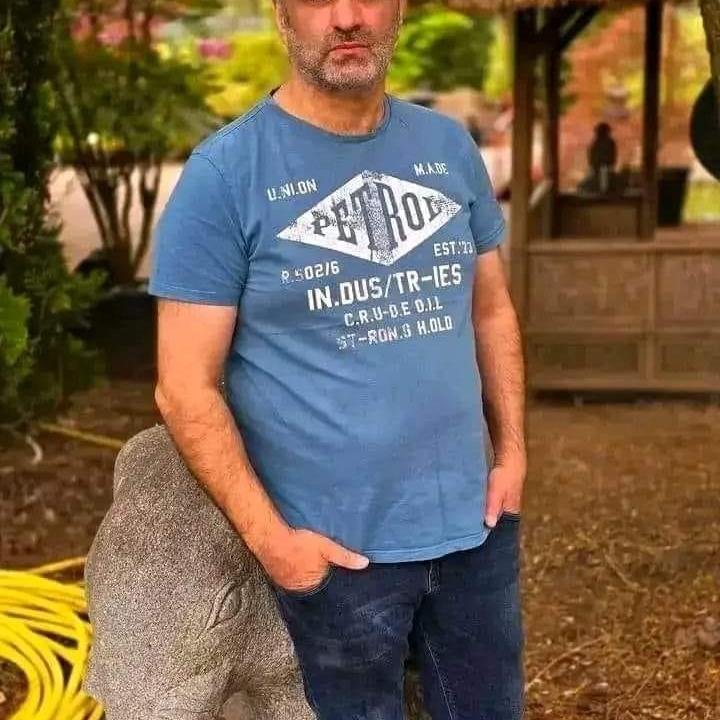 macadamk8559's profile picture. I also think there is someone who would be afraid of losing me, even just once.