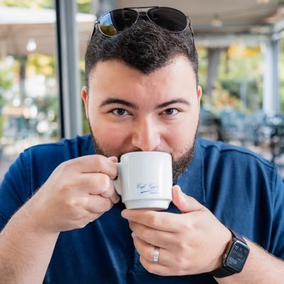 AI/ML Engineer & Data Scientist. I write about AI, data, software, tech, and photography. •🇻🇦• 🇪🇸🇵🇷🇺🇸