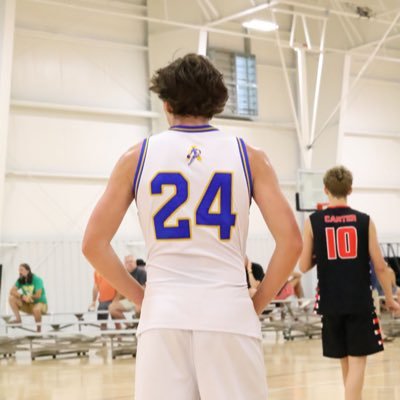 Butler Traditional | KY Ambition | 6’3 SG 170lbs | 3.6 GPA | #502-552-3360 | insta: adriann.w24 | NCAA ID# 2204516163
